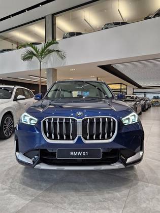 BMW X1 2.0 16V TURBO GASOLINA SDRIVE20I X-LINE STEPTRONIC